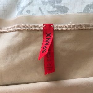 Spanx full slip shapewear